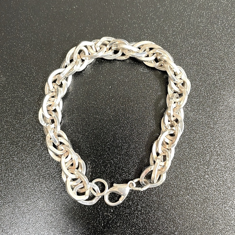 Elegant Silver Chain Bracelet
